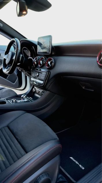 MERCEDES CLASSE A 45 AMG 4MATIC /SUIVI MERCEDES/