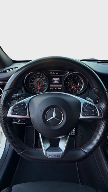 MERCEDES CLASSE A 45 AMG 4MATIC /SUIVI MERCEDES/