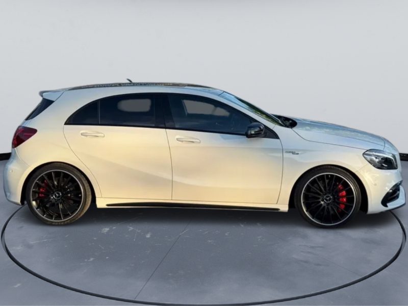 MERCEDES CLASSE A 45 AMG 4MATIC /SUIVI MERCEDES/