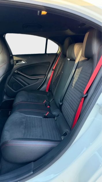 MERCEDES CLASSE A 45 AMG 4MATIC /SUIVI MERCEDES/