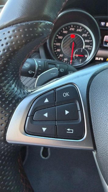 MERCEDES CLASSE A 45 AMG 4MATIC /SUIVI MERCEDES/