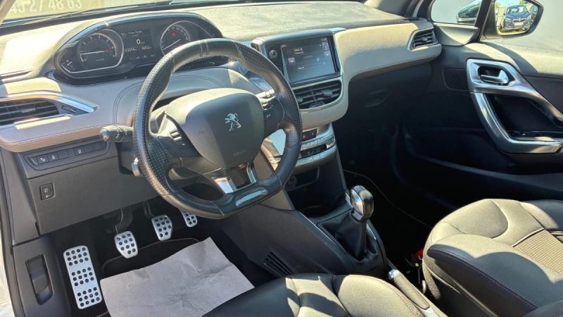 Peugeot 208 1.6 VTi 120ch Pack XY 1ere Main