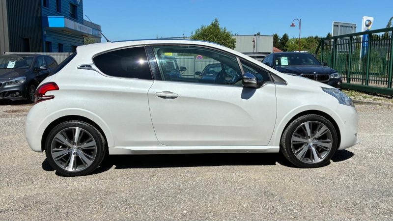Peugeot 208 1.6 VTi 120ch Pack XY 1ere Main