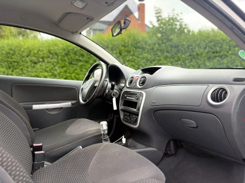 ✅ Très Belle CITROEN C2 1.1 TONIC // Faible Kilométrage // Entretien à jour // Garantie 12 Mois