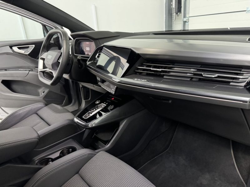 AUDI Q4 45 E-TRON S-LINE 285ch - Garantie Audi 04/27 - 16 000km