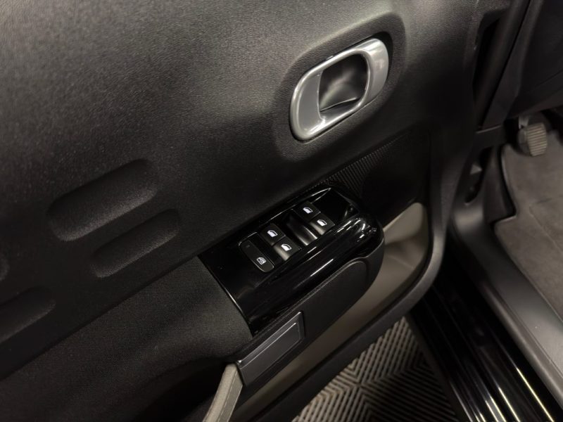 CITROEN C3 II SHINE 1.2 82 Cv 1ERE MAIN APPLE CARPLAY & ANDROID AUTO ECRAN TACTILE - GARANTIE 1 AN