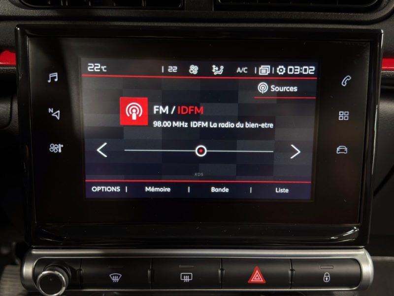 CITROEN C3 II SHINE 1.2 82 Cv 1ERE MAIN APPLE CARPLAY & ANDROID AUTO ECRAN TACTILE - GARANTIE 1 AN
