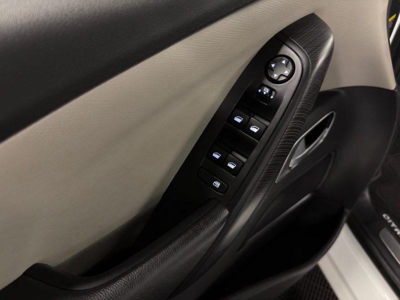 CITROEN C4 PICASSO EXCLUSIVE 1.6 THP 165 Cv 1ERE MAIN / INTERIEUR CUIR TOIT PANO GPS - GARANTIE 1 AN