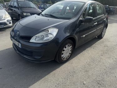 RENAULT CLIO III AUTHENTIQUE 1.5DCI 70 2009