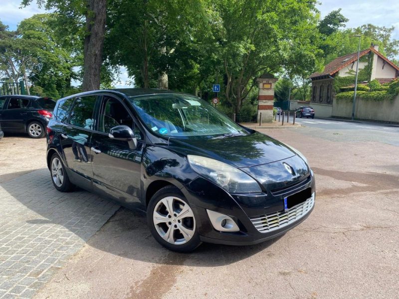 RENAULT GRAND SCENIC 7 PLACES BOITE AUTOMATIQUE