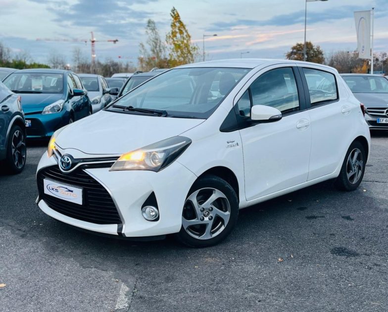 TOYOTA YARIS III 1.5 HYBRID 100h DESIGN EDITION
