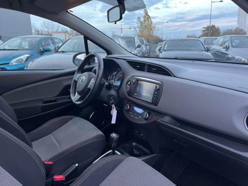 TOYOTA YARIS III 1.5 HYBRID 100h DESIGN EDITION