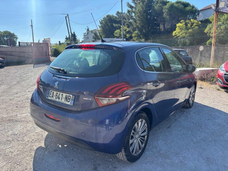 PEUGEOT 208 1.6 BLUE HDI 100 STYLE 2016