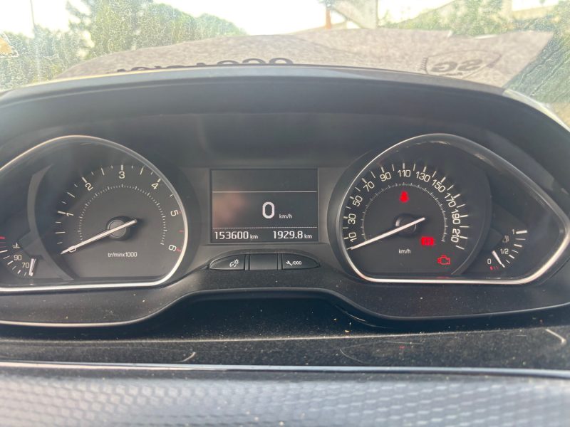PEUGEOT 208 1.6 BLUE HDI 100 STYLE 2016
