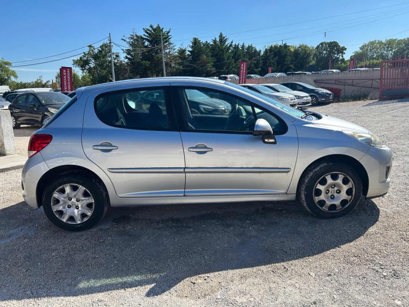 PEUGEOT 207 1.4 HDI 70 URBAN 2011