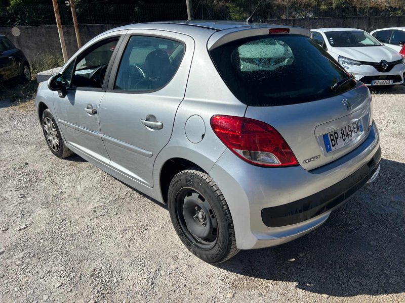 PEUGEOT 207 1.4 HDI 70 URBAN 2011