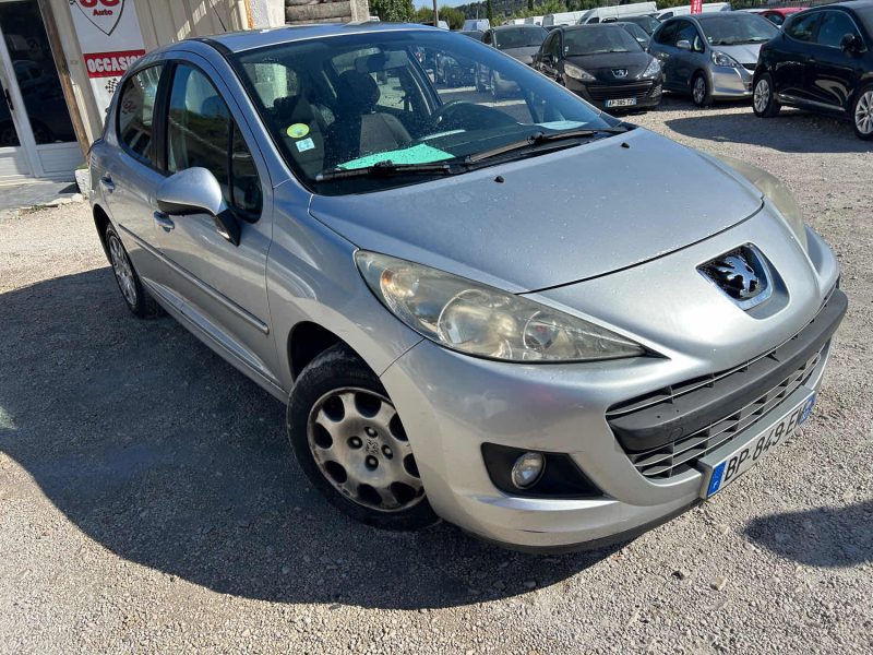 PEUGEOT 207 1.4 HDI 70 URBAN 2011