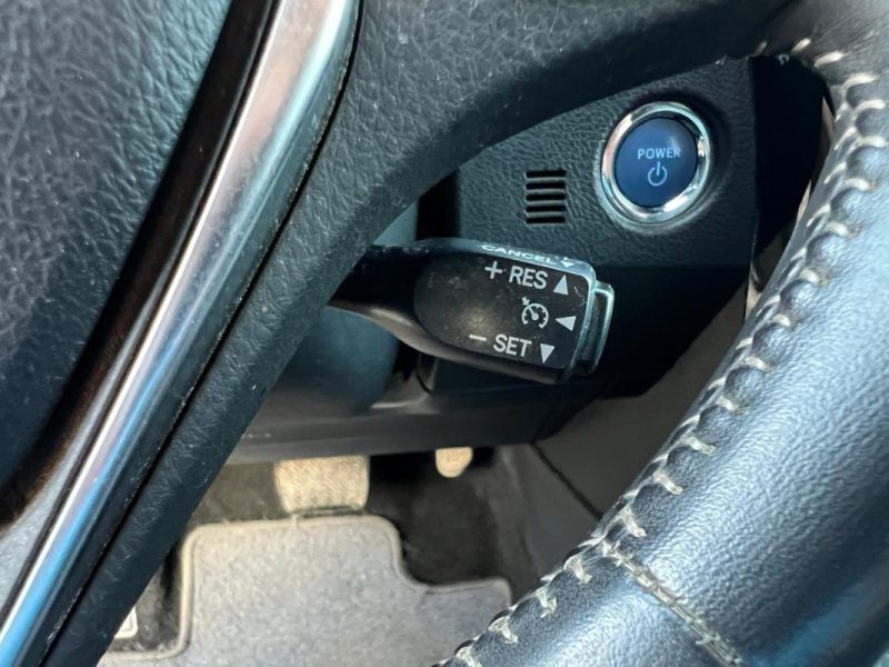 TOYOTA AURIS HSD 136 ch Design NAV TSS Smart Techno SR2