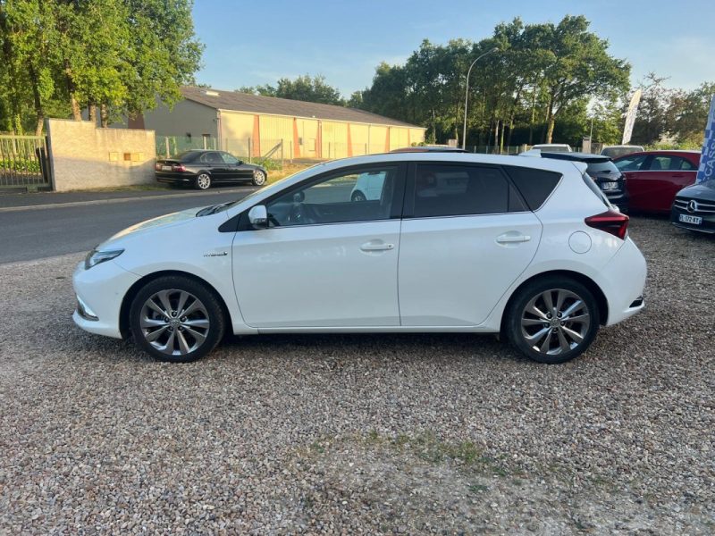 TOYOTA AURIS HSD 136 ch Design NAV TSS Smart Techno SR2
