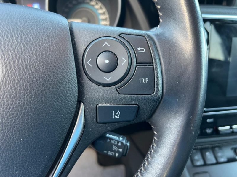 TOYOTA AURIS HSD 136 ch Design NAV TSS Smart Techno SR2