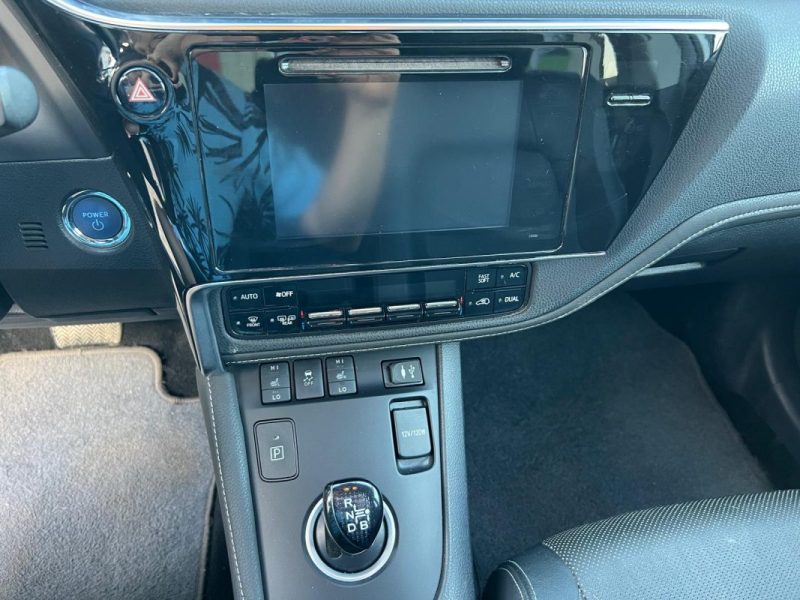 TOYOTA AURIS HSD 136 ch Design NAV TSS Smart Techno SR2