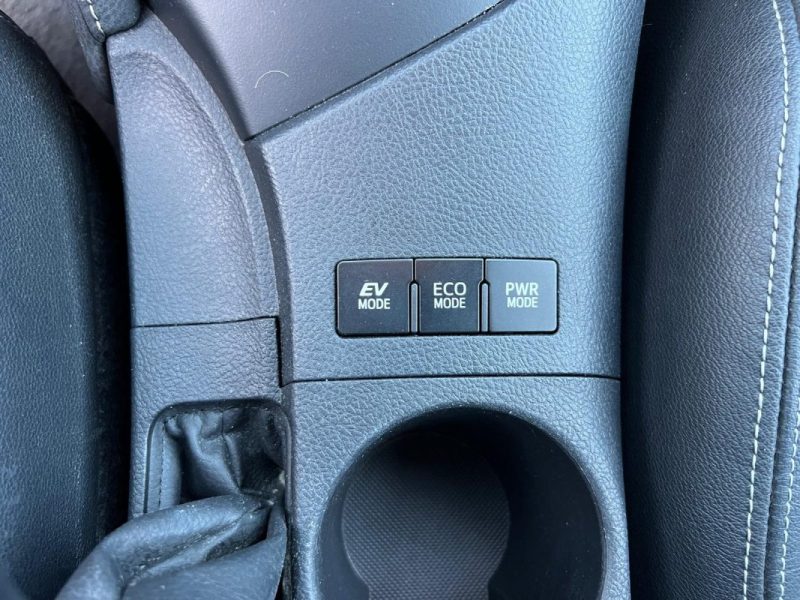 TOYOTA AURIS HSD 136 ch Design NAV TSS Smart Techno SR2