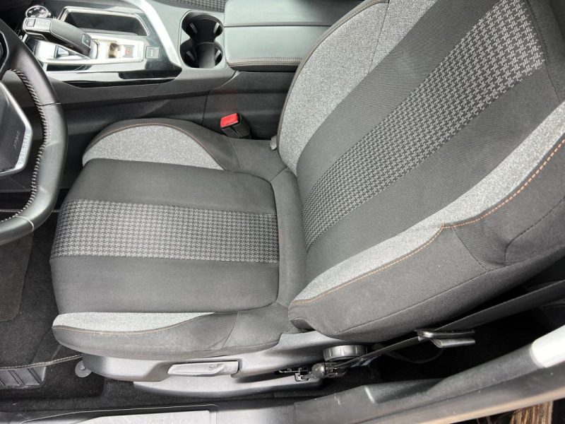 PEUGEOT 3008 1.5 BlueHDi 130 ch S&S Style EAT8