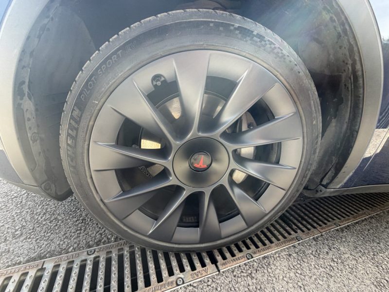 TESLA MODEL Y  STANDARD 2023 EAP