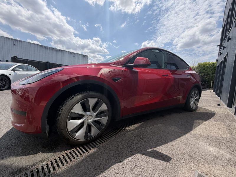 TESLA MODEL Y STANDARD 2023