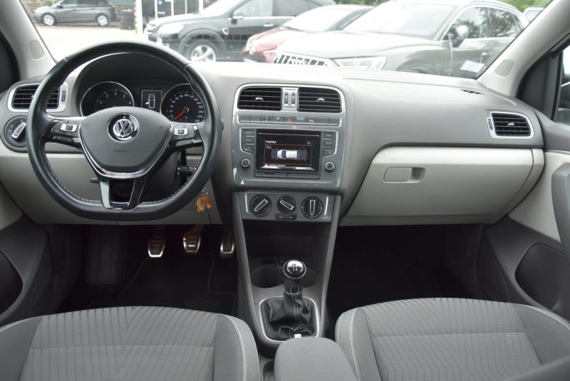 VOLKSWAGEN POLO V 1.2 TSI 90CH CUP 5P -103 000KM 2015