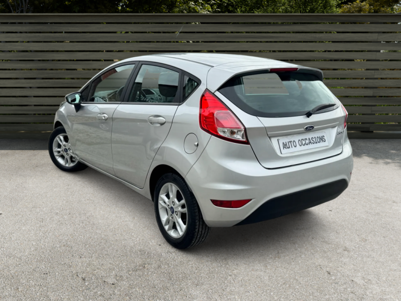 FORD FIESTA 1.25 i PACK TITANIUM 94000KM 1er MAIN GARANTIE 6 MOIS 