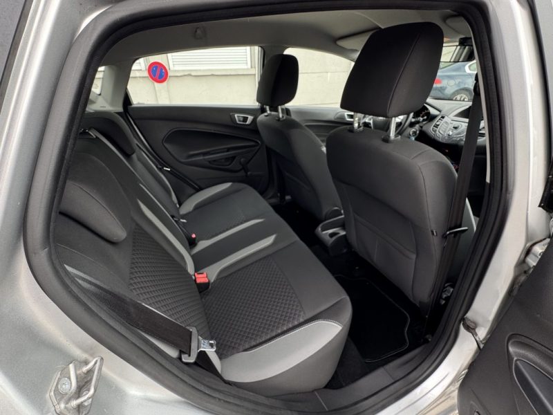 FORD FIESTA 1.25 i PACK TITANIUM 94000KM 1er MAIN GARANTIE 6 MOIS 