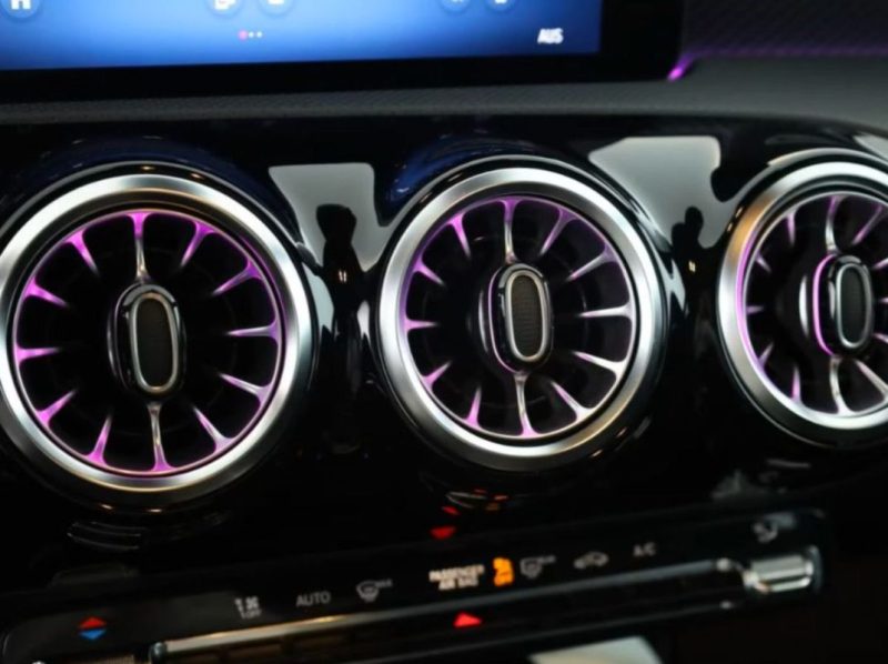 MERCEDES-BENZ CLASSE A 200  PROGRESSIVE NIGHT 2024