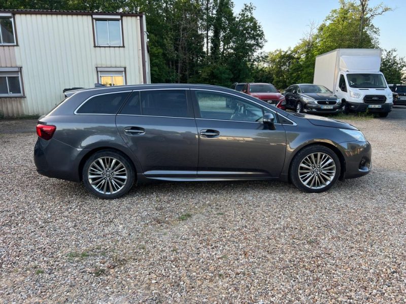 TOYOTA AVENSIS TOURING SPORT 2.0 D-4D 143 ch EXECUTIVE