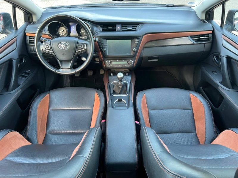 TOYOTA AVENSIS TOURING SPORT 2.0 D-4D 143 ch EXECUTIVE