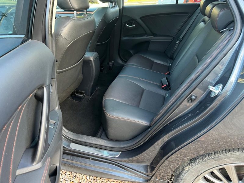 TOYOTA AVENSIS TOURING SPORT 2.0 D-4D 143 ch EXECUTIVE