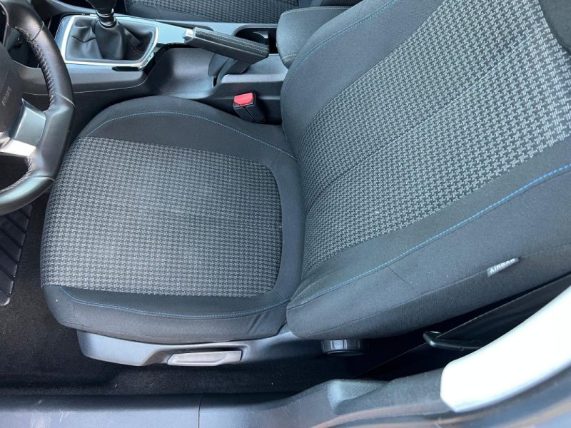 PEUGEOT 308 SW 1.5 BlueHDi 130 ch Style