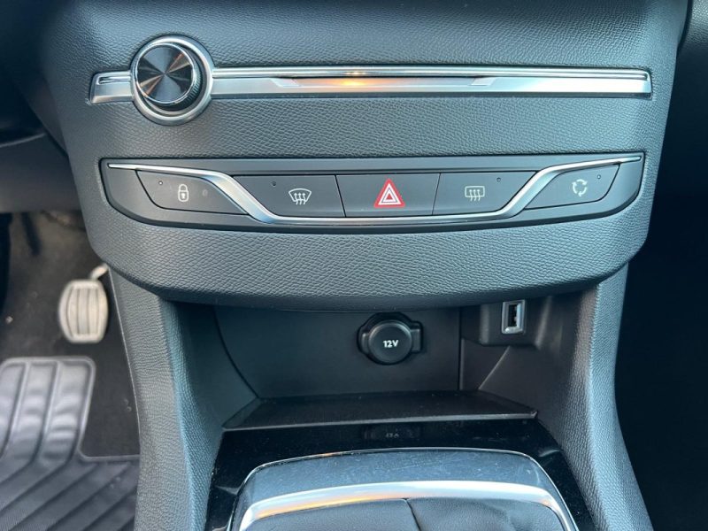 PEUGEOT 308 SW 1.5 BlueHDi 130 ch Style