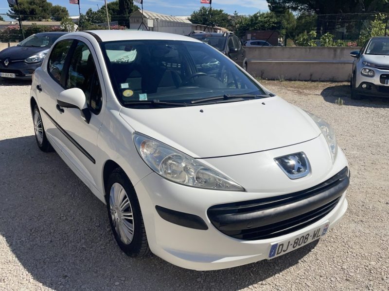 PEUGEOT 207 1.4 HDI 70 CV 1ÈRE MAIN 