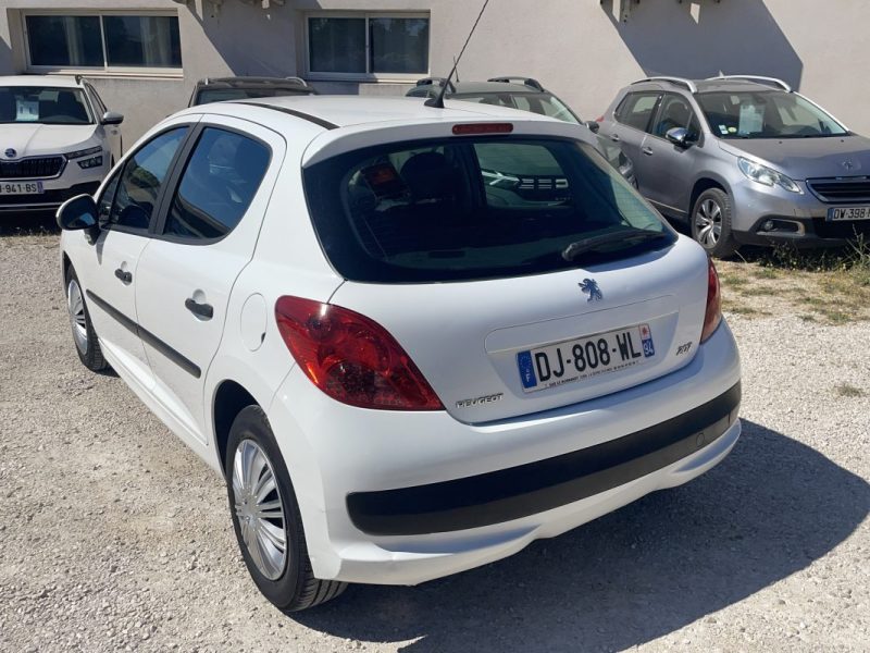 PEUGEOT 207 1.4 HDI 70 CV 1ÈRE MAIN 