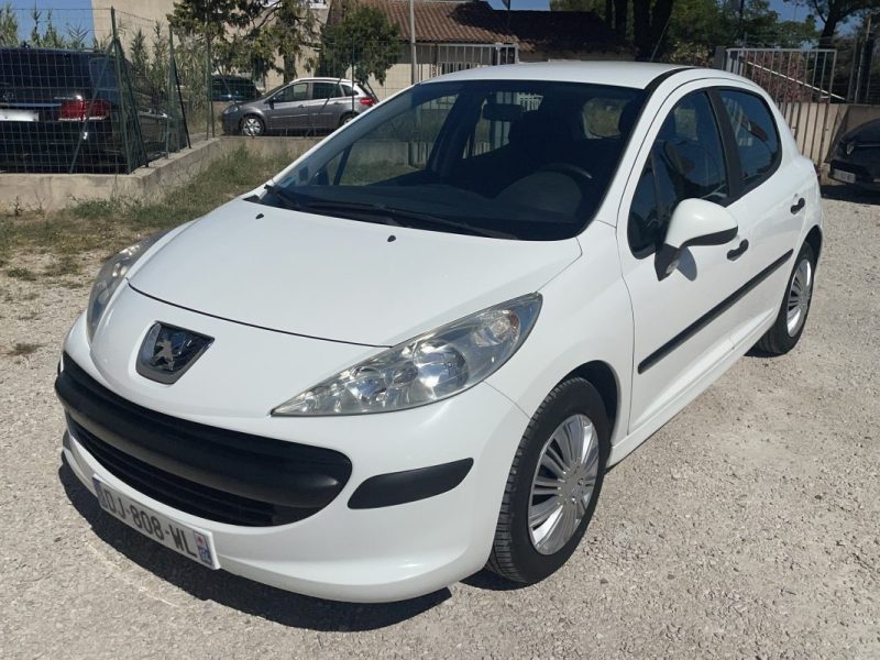 PEUGEOT 207 1.4 HDI 70 CV 1ÈRE MAIN 