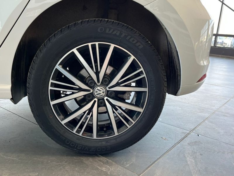 🔹Volkswagen Polo V 1.2TSI 90Ch Allstar ❄️ Climatisation📱 Bluetooth🛡️ Garantie 6 mois