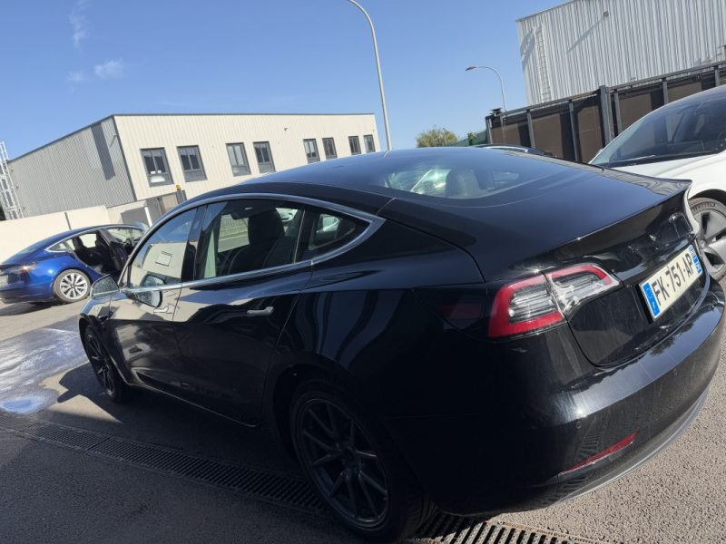 TESLA MODEL 3 STANDARD RANGE PLUS 2019