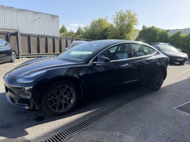 TESLA MODEL 3 STANDARD RANGE PLUS 2019