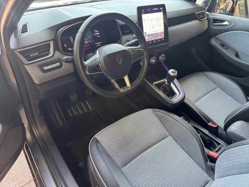 RENAULT CLIO 1.0 TCE 90 TECHNO 1ERE MAIN TVA RECUPERABLE 13900HT POUR EXPORT 2025