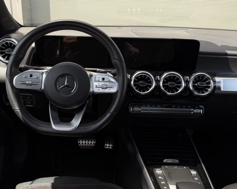 MERCEDES GLB 200 d AMG Line 7 Places 8G-DCT / 1ere Main / ENTRETIEN COMPLET MERCEDES