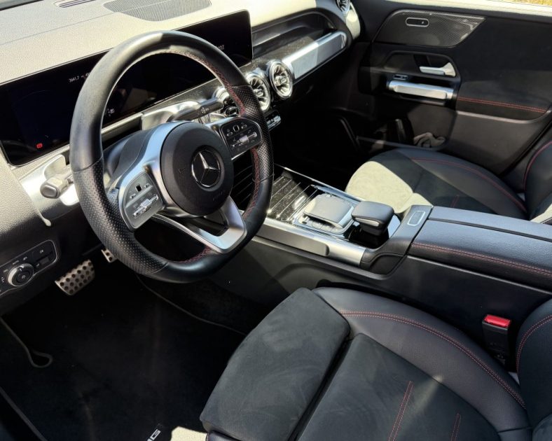 MERCEDES GLB 200 d AMG Line 7 Places 8G-DCT / 1ere Main / ENTRETIEN COMPLET MERCEDES