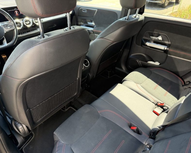 MERCEDES GLB 200 d AMG Line 7 Places 8G-DCT / 1ere Main / ENTRETIEN COMPLET MERCEDES