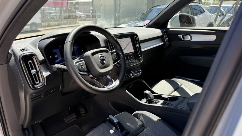 VOLVO XC40  B3 MILD-HYBRID 2023