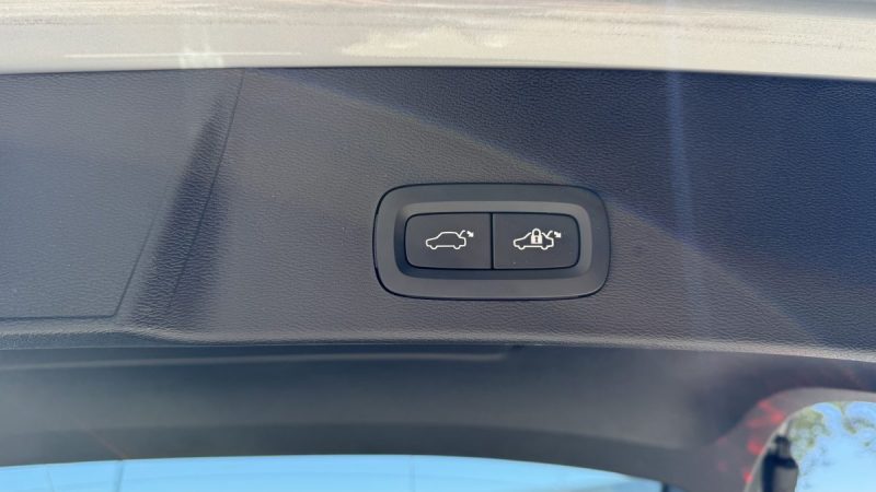 VOLVO XC40  B3 MILD-HYBRID 2023